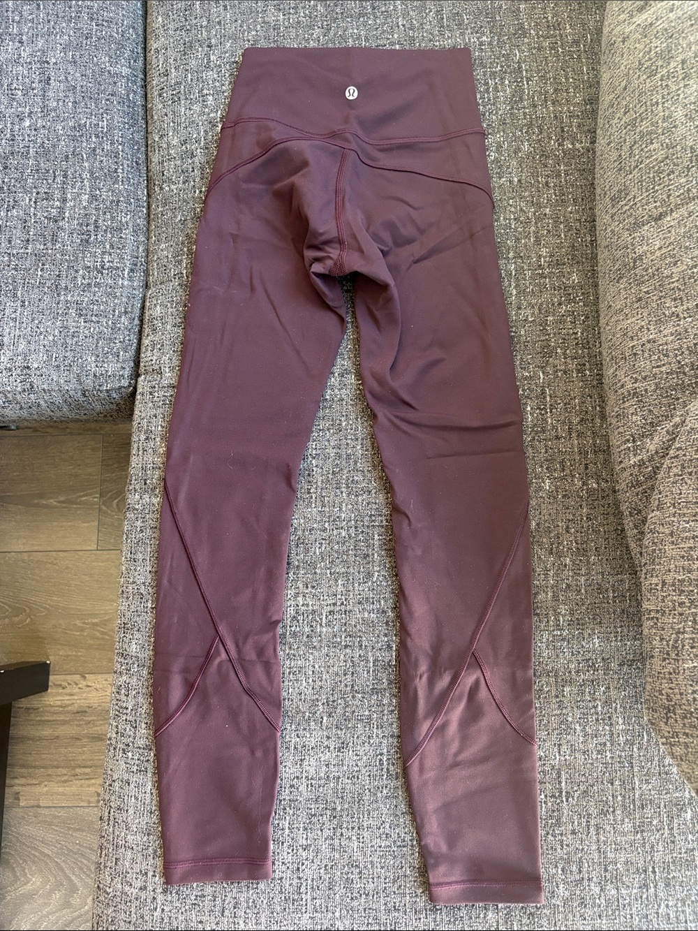 Lululemon In Movement Tight 25” Everlux in Black Cherry Size 2 - Picture 2 of 3